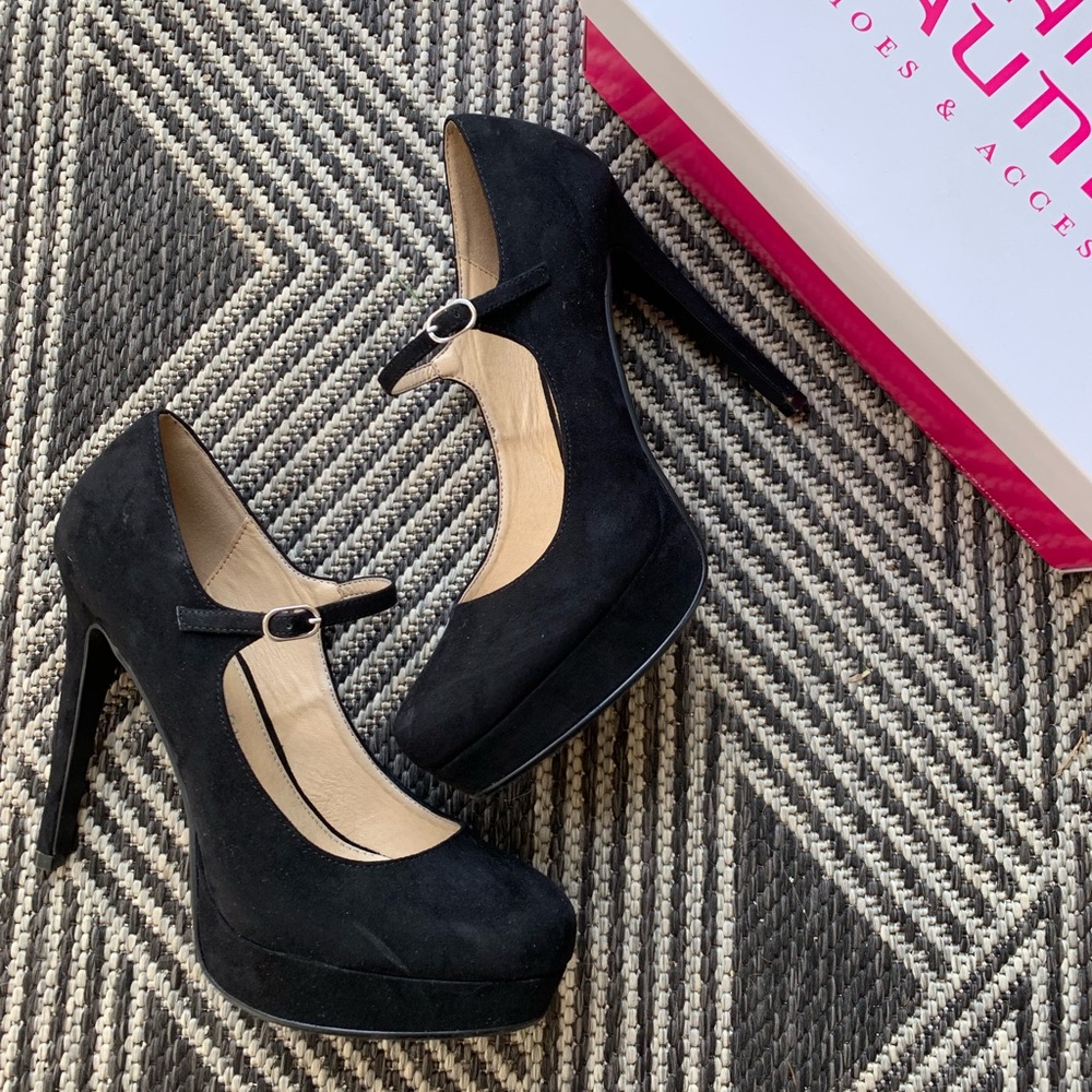 Chinese Laundry black platform pump size 10